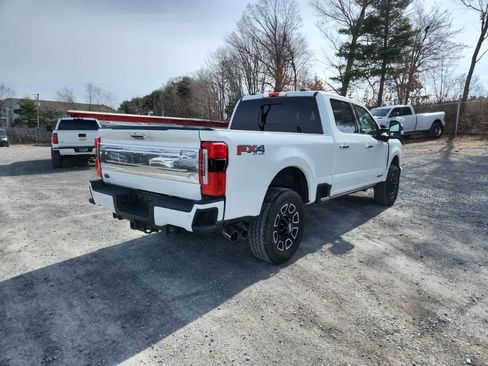 Used 2024 Ford F350 Platinum w/ FX4 Off-Road Package image 6