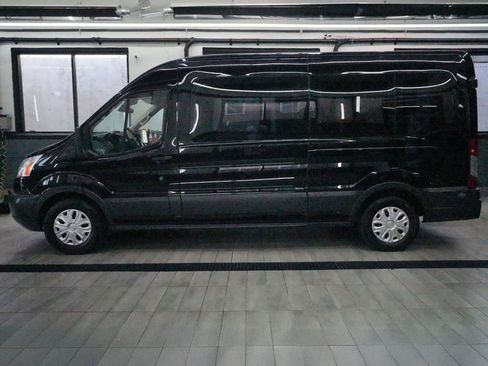 Used 2018 Ford Transit 350 XLT RWD image 4