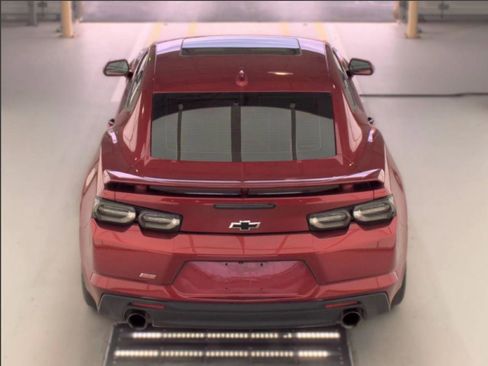 Used 2022 Chevrolet Camaro SS RWD image 6