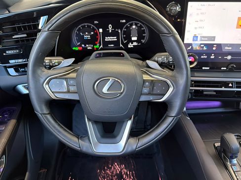 Certified 2025 Lexus RX 450h AWD w/ Convenience Package image 18