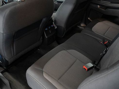 Used 2017 Ford Explorer XLT image 19