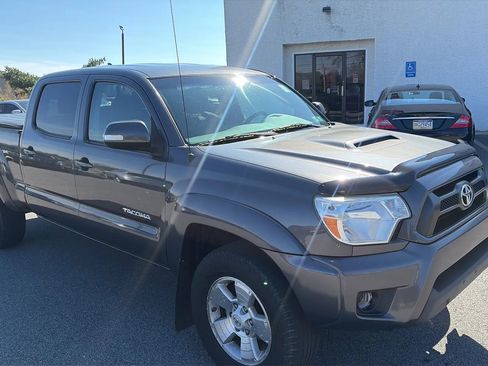 Used 2015 Toyota Tacoma 4x4 Double Cab w/ TRD Sport Package image 21