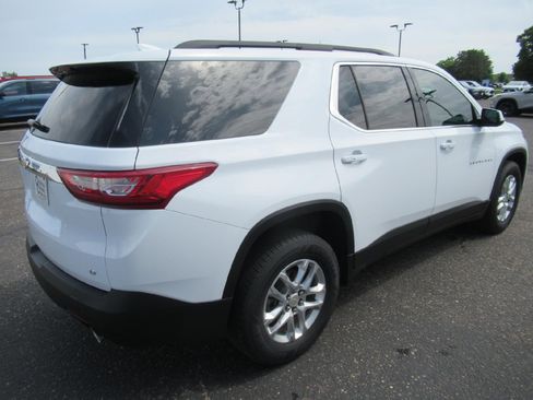 Certified 2020 Chevrolet Traverse LT w/ Driver Confidence II Package AWD/4WD image 5