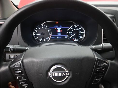 Used 2022 Nissan Frontier SV image 10