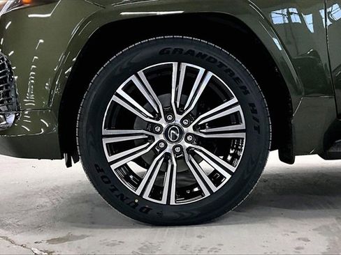 New 2026 Lexus LX 600 4WD w/ Luxury Package image 12