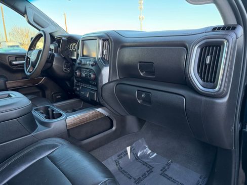 Used 2019 Chevrolet Silverado 1500 LT Trail Boss image 16