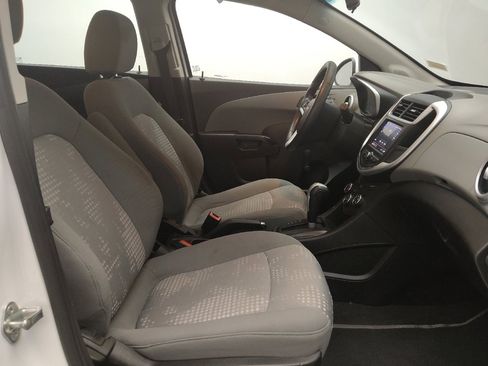 Used 2020 Chevrolet Sonic LT image 21