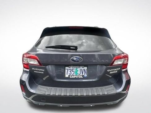 Used 2017 Subaru Outback 2.5i Limited AWD/4WD image 4