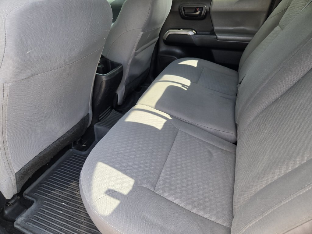 Used 2022 Toyota Tacoma SR5 w/ Technology Package RWD image 31