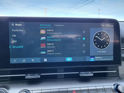 Used 2025 Hyundai Kona SEL image 17