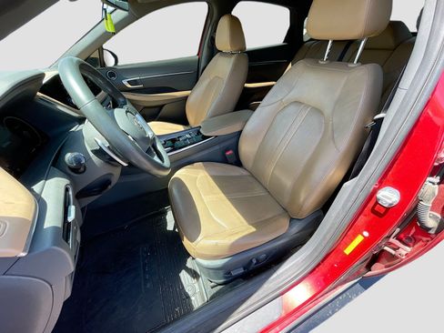 Used 2021 Hyundai Sonata Limited w/ Preferred Accessory Package FWD image 14