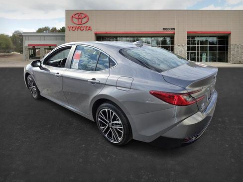 New 2026 Toyota Camry XLE image 7
