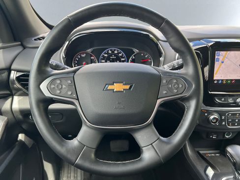Used 2023 Chevrolet Traverse High Country AWD/4WD image 17