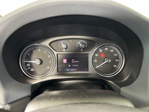 Used 2020 Buick Enclave Essence w/ Sound and Sites Package FWD image 18