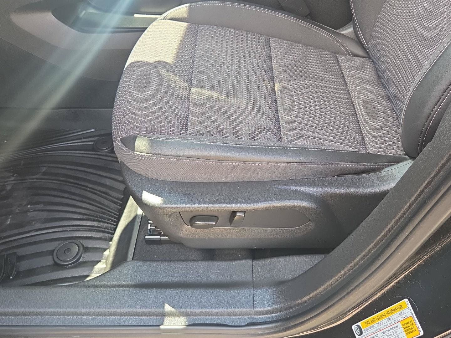 Used 2023 Buick Envision Preferred AWD/4WD image 15