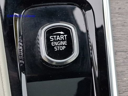 Certified 2023 Volvo XC90 B6 Plus AWD/4WD image 29