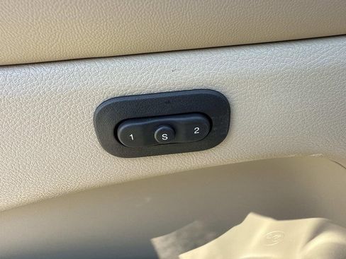 Used 2019 Jeep Grand Cherokee Limited w/ Trailer Tow Group IV image 23