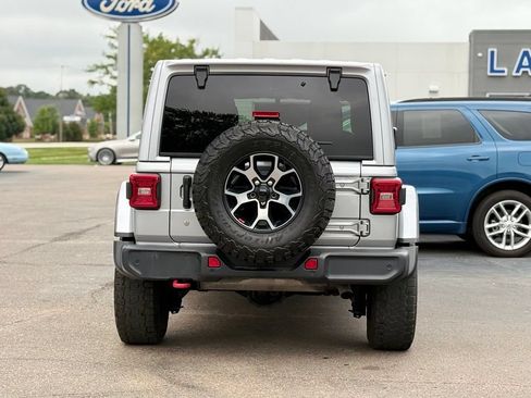 Used 2018 Jeep Wrangler Unlimited Rubicon w/ Uconnect 4C Nav & Sound Group AWD/4WD image 35