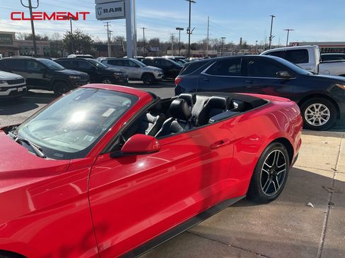 Used 2022 Ford Mustang Premium image 12