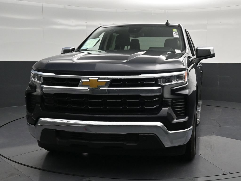Used 2024 Chevrolet Silverado 1500 LT RWD image 6