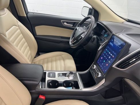 Used 2022 Ford Edge SEL w/ Convenience Package image 25