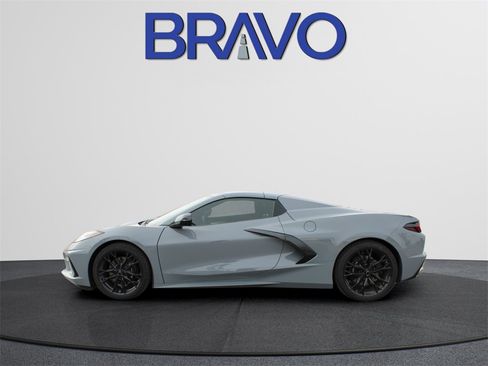 Used 2025 Chevrolet Corvette Stingray Preferred Conv w/ 2LT image 9