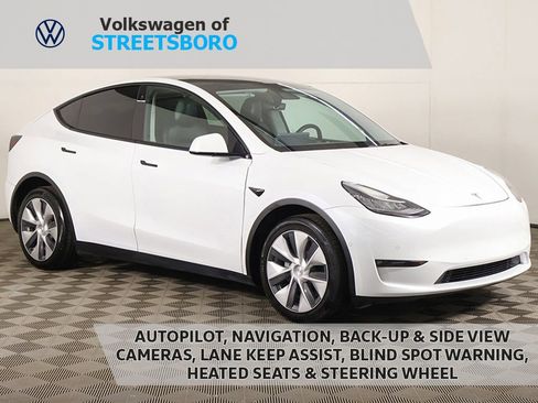 Used 2021 Tesla Model Y Long Range AWD/4WD image 1
