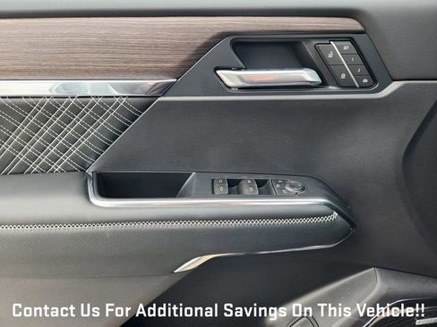 New 2026 GMC Acadia Denali w/ Super Cruise Package image 17