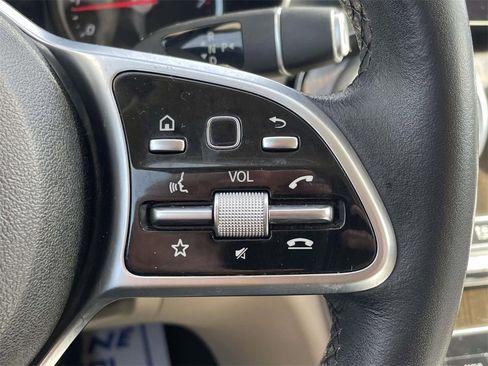 Used 2019 Mercedes-Benz C 300 Sedan image 24