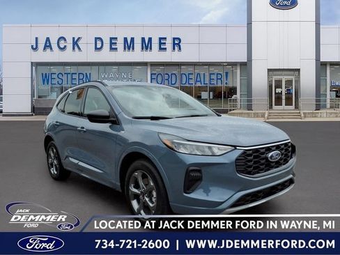 Certified 2023 Ford Escape ST-Line w/ Tech Pack #1 AWD/4WD image 1