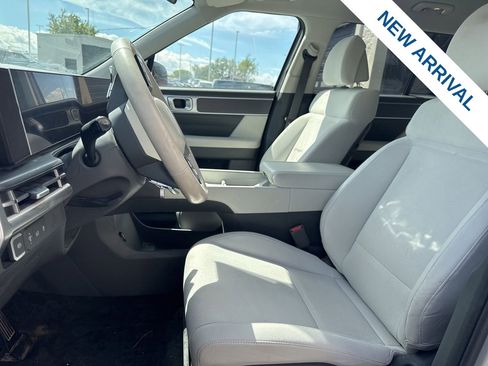 Used 2024 Hyundai Santa Fe SE image 17