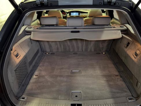 Used 2006 BMW 530xi Wagon image 13