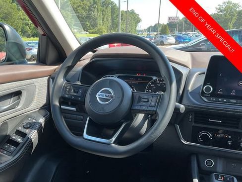 Used 2021 Nissan Rogue S image 17