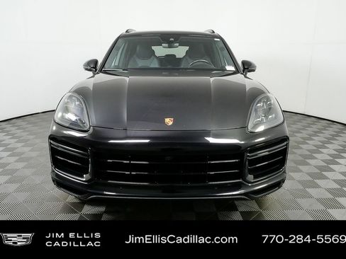 Used 2021 Porsche Cayenne Turbo S w/ Premium Package Plus image 39