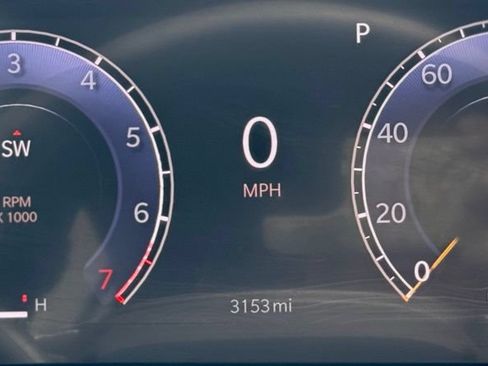 Used 2025 Jeep Grand Cherokee Altitude AWD/4WD image 15