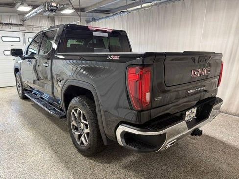 Used 2023 GMC Sierra 1500 SLT w/ SLT Premium Package image 5