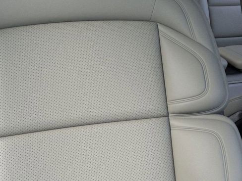 New 2026 Lincoln Navigator L Reserve w/ Jet Appearance Package image 16