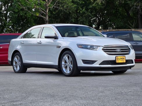 Used 2018 Ford Taurus SEL w/ Equipment Group 201A FWD image 1