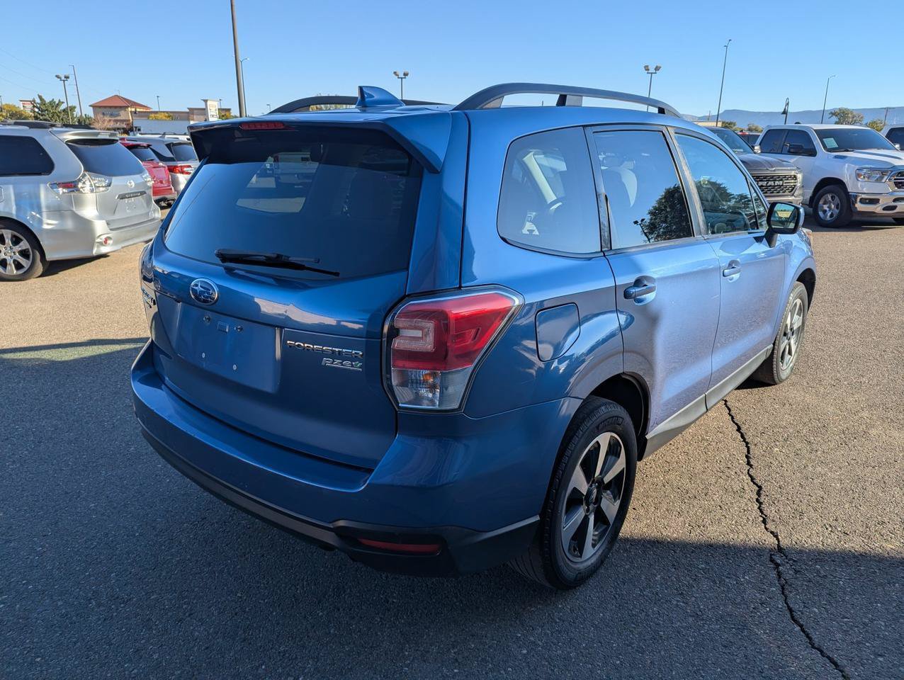 Used 2017 Subaru Forester 2.5i Premium w/ All-Weather Package AWD/4WD image 5