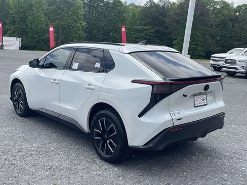 New 2026 Toyota bZ FWD image 3