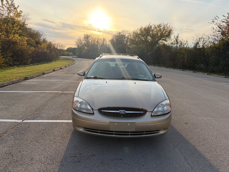 Used 2001 Ford Taurus SE FWD image 8