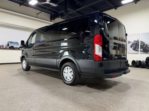Used 2017 Ford Transit 150 XL image 7