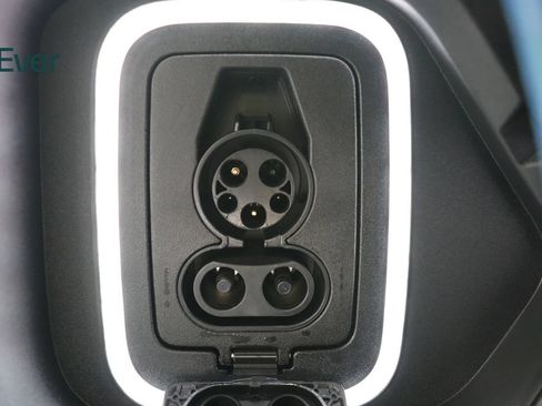 Used 2024 Rivian R1S Adventure AWD/4WD image 10