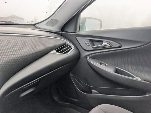 Used 2024 Chevrolet Malibu RS image 28