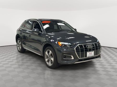 Used 2024 Audi Q5 2.0T Premium Plus w/ Premium Plus Package image 3