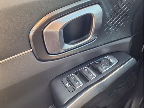 New 2026 Kia Sorento S image 14