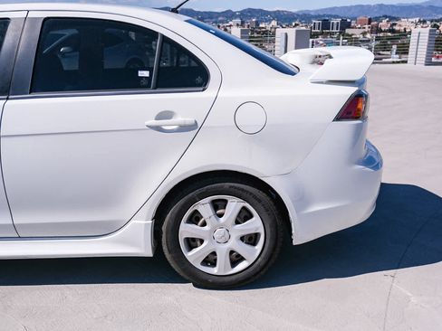 Used 2014 Mitsubishi Lancer ES FWD image 8