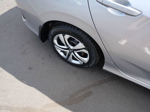 Used 2016 Honda Civic LX image 29