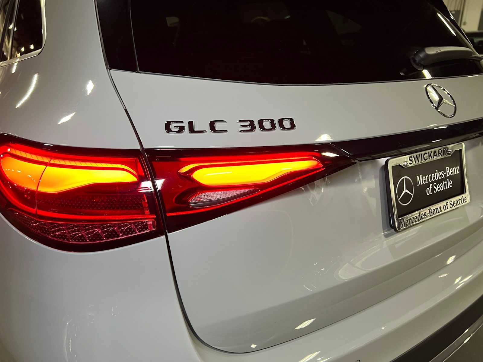 Used 2026 Mercedes-Benz GLC 300 4MATIC image 14
