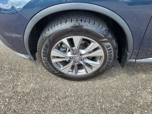 Used 2018 Nissan Murano SV FWD image 5